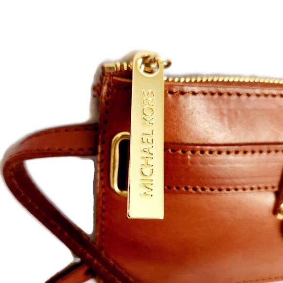 Michael Kors Women's Brown Leather FannyPack Belt Small Wallet - Picture 5 of 7